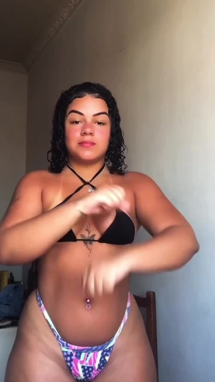 Beatriz Gomes - Vidéos porno et photos - EroMe