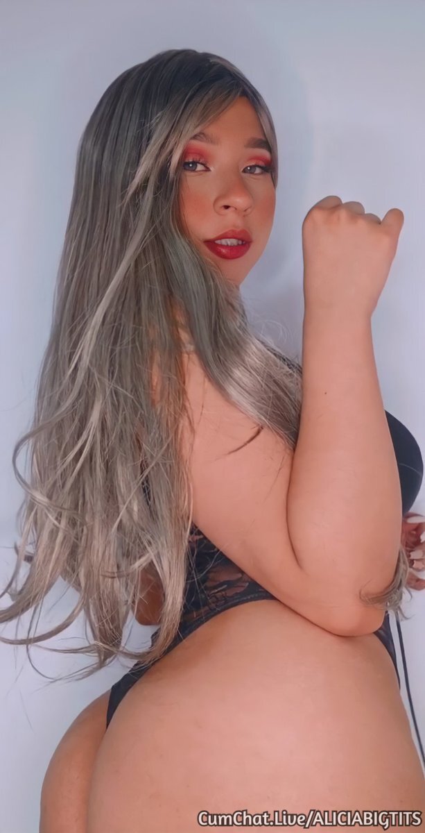 CUMCHAT.LIVE/ALICIABIGTITS #WObkwdYF