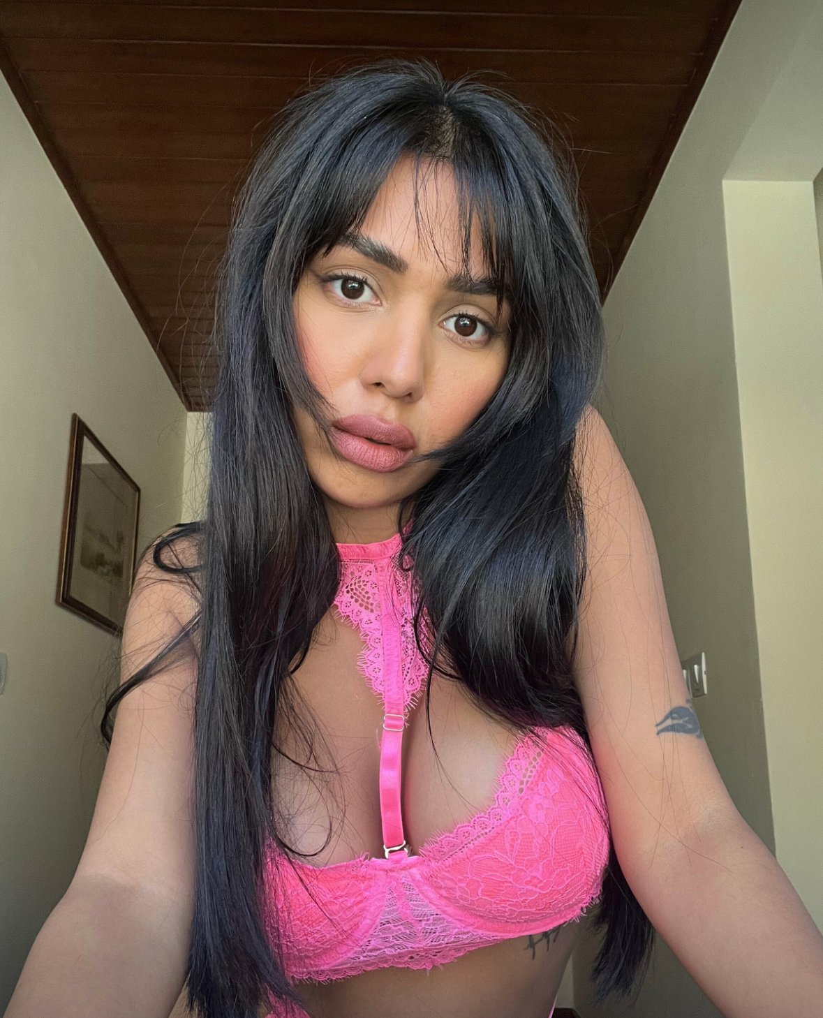 Hot Indian model #jMyNDkHF