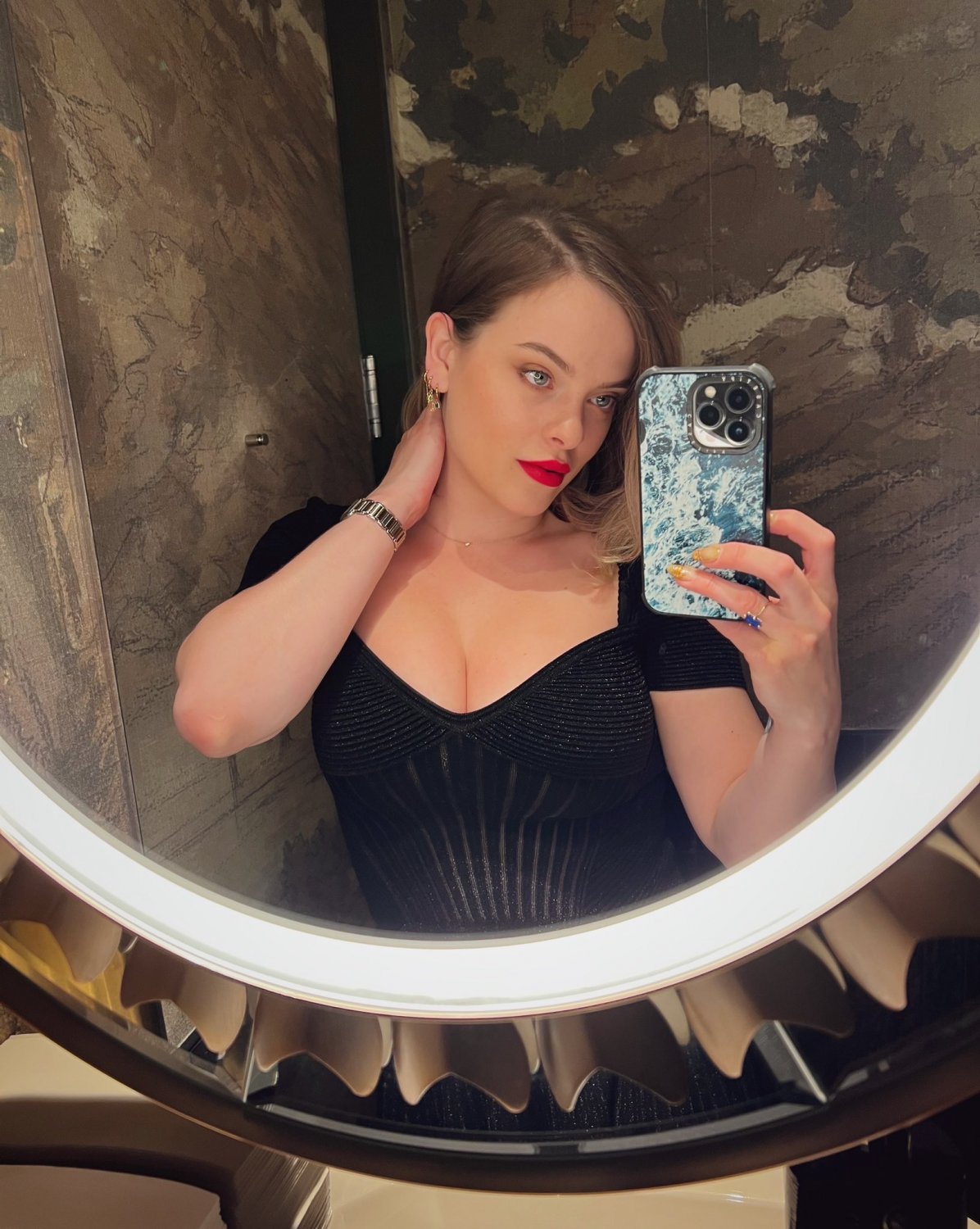 Linda olhos azuis Gorgeous blue eyes luxury girl, blonde tits hot legs and feet, tiktok, deepfake #9UjRuRLX