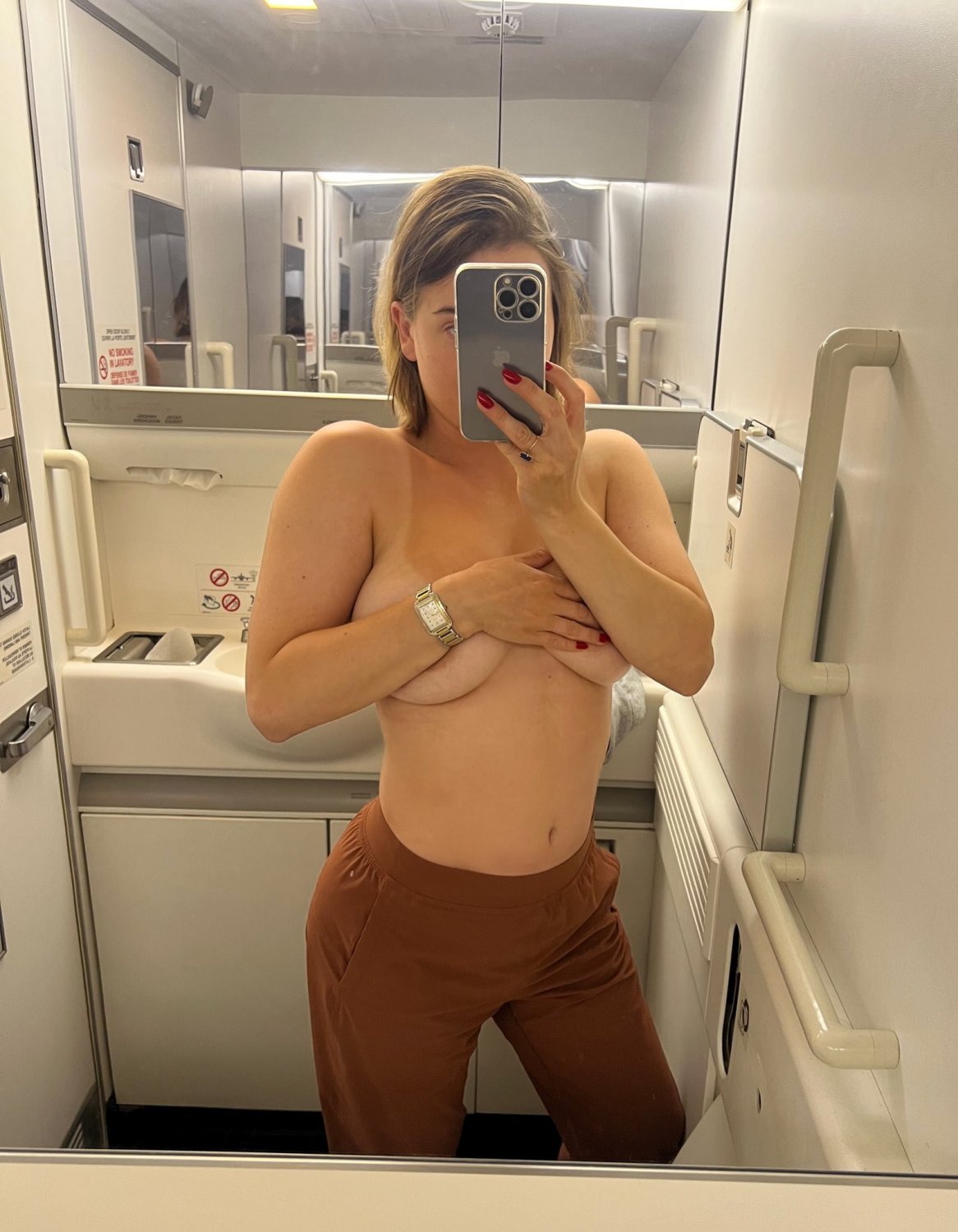 Linda olhos azuis Gorgeous blue eyes luxury girl, blonde tits hot legs and feet, tiktok, deepfake #KSBbke8f
