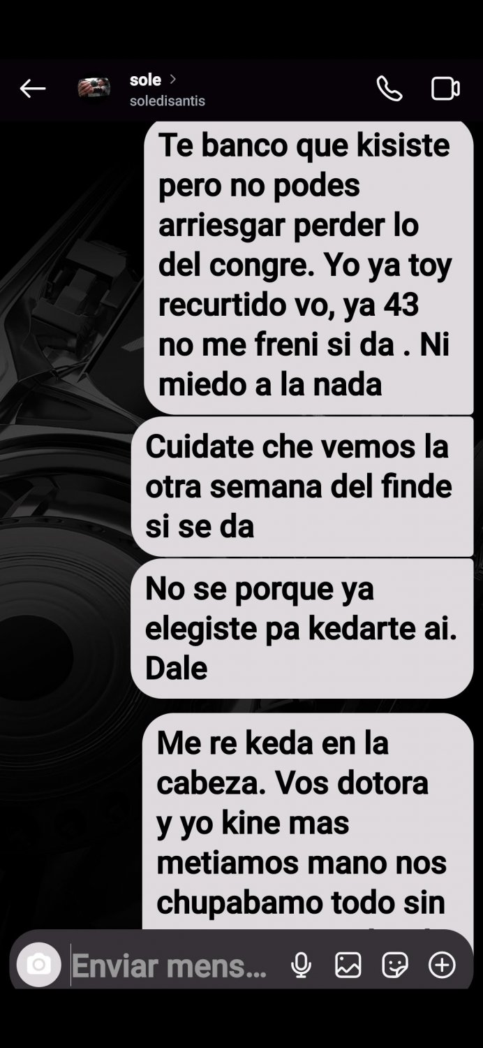 Historia real de doctora petera rosarina yendo a bs as a regalar el culo y ser infiel a un soldado. #E59YMGwN