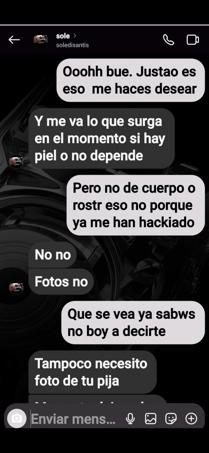 Historia real de doctora petera rosarina yendo a bs as a regalar el culo y ser infiel a un soldado. #cc2tM0tv