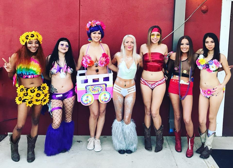 Sexy Servers #nkBziYmw