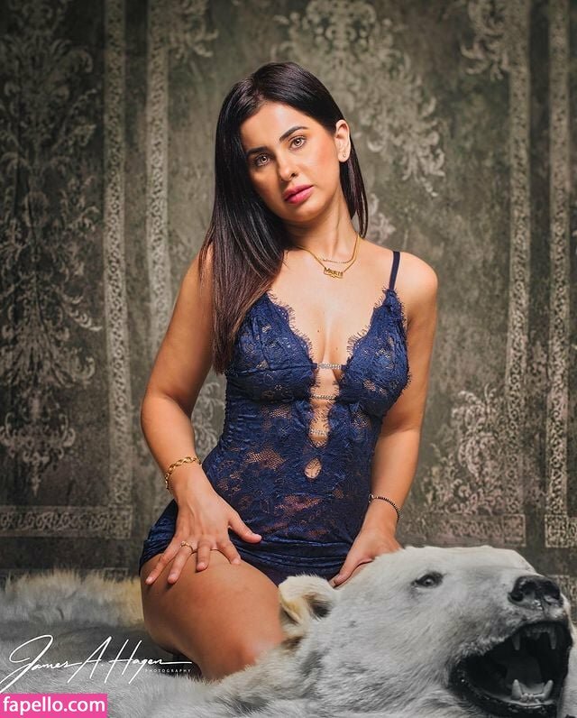 Desi Canadian Baddie Meeti #lvnt4Yro