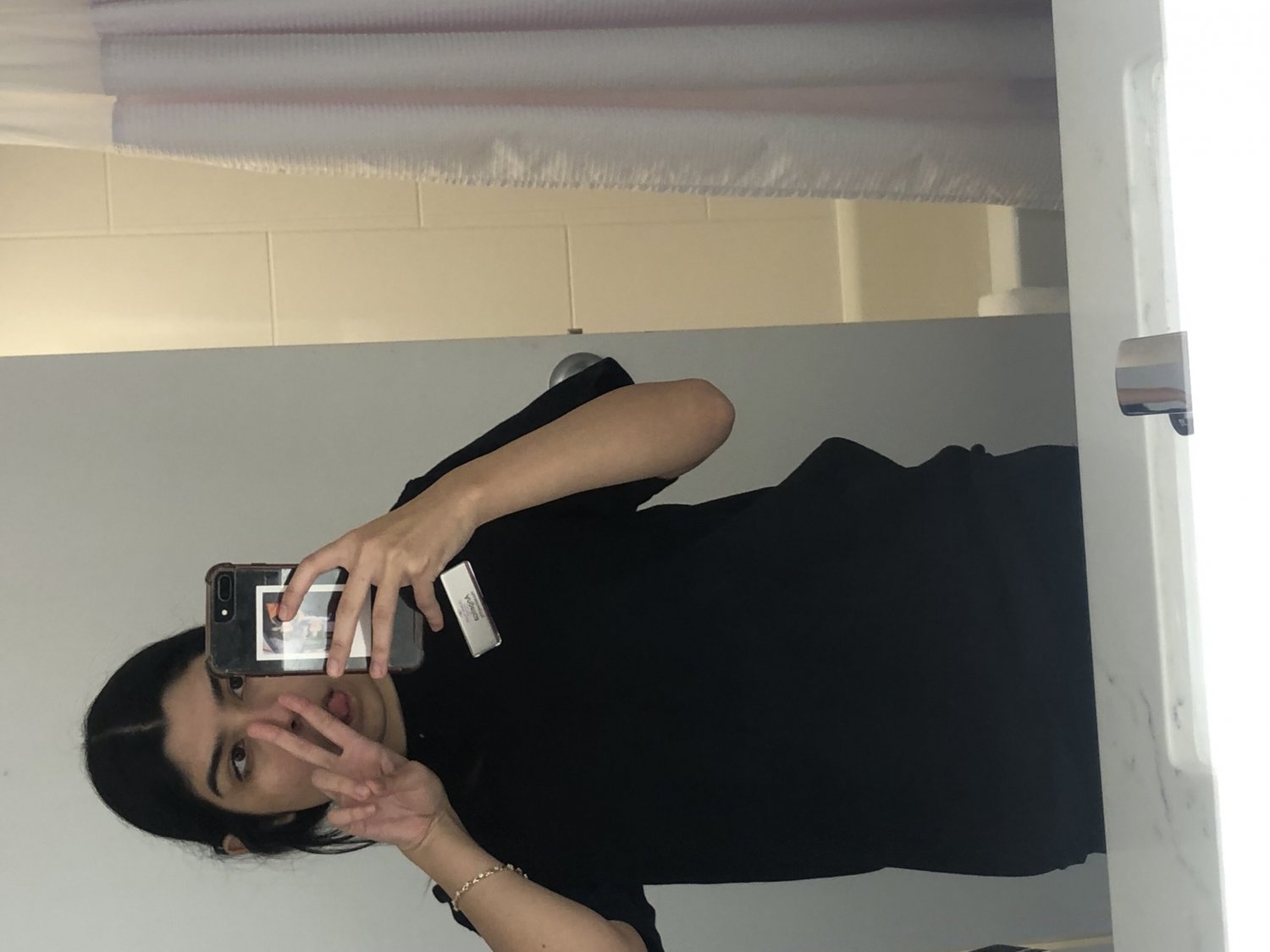 18yroldhousekeeper #HgY6kFAW