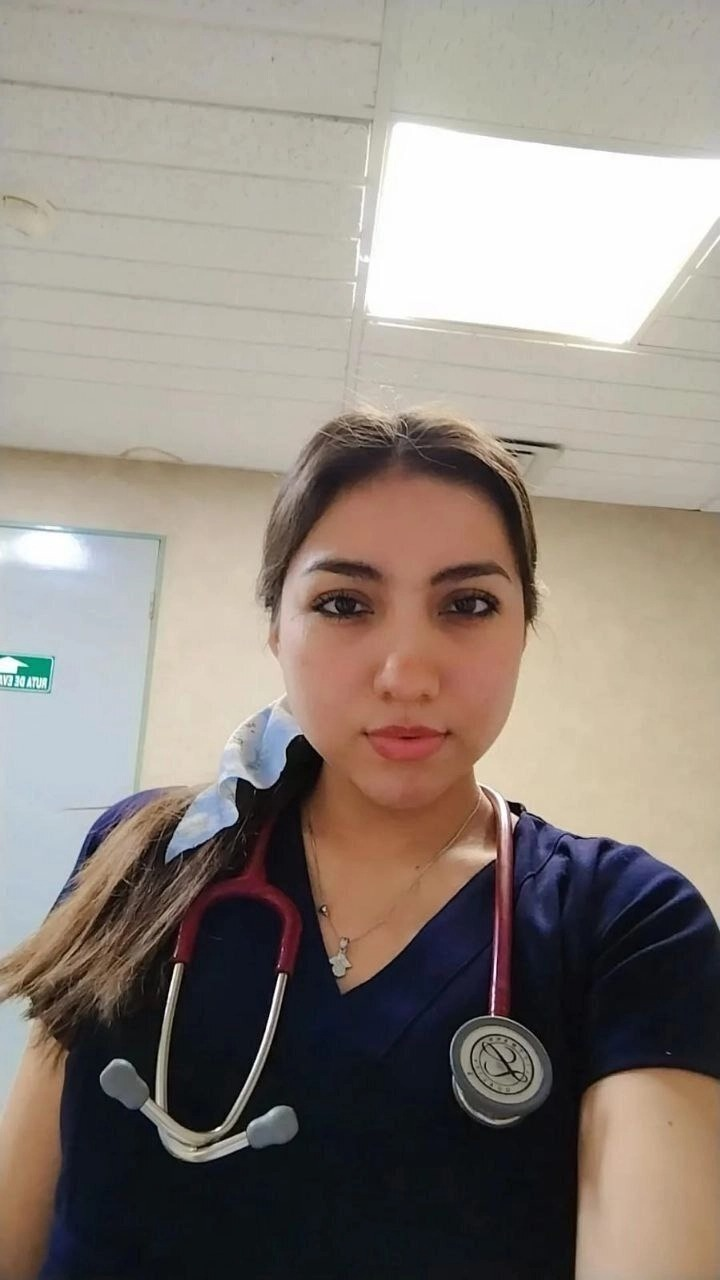 Doctora uruguaya alta puta - garcha con pacientes - 1