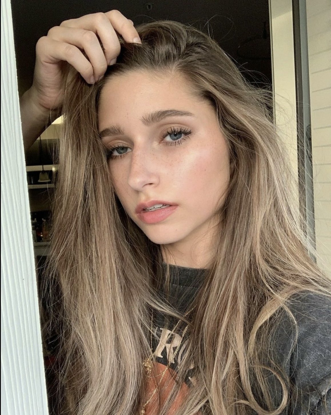 College girl teasing and sucking bfs small dick, the licking is to die for 😩 blowjob #mIavMcaq