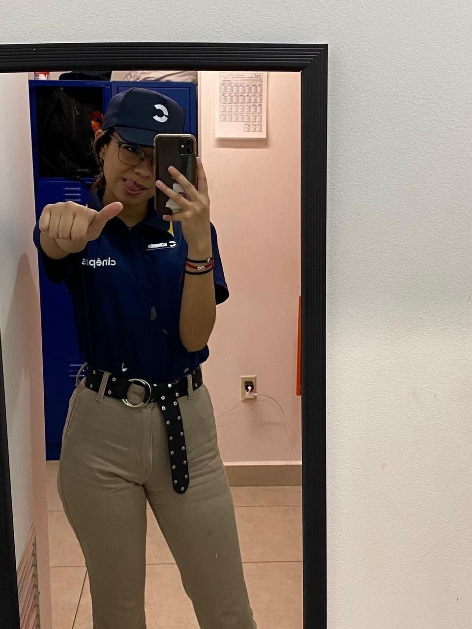 My kind of co-worker #SbMPsg45