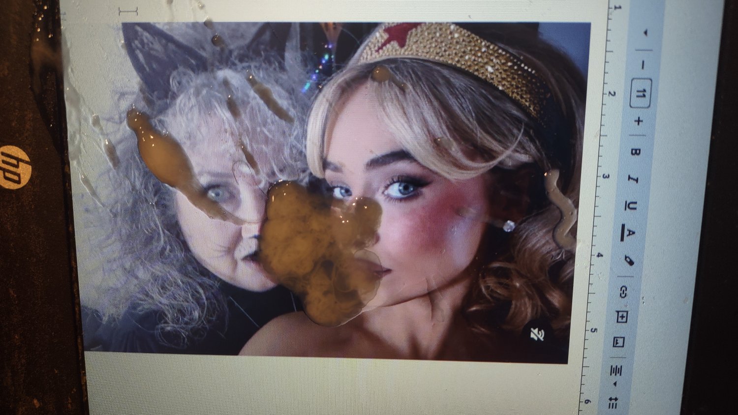 💋 Sabrina Carpenter gets turned into a cumslut while her mom watches and she gets some too 💋 #hl1eA8HY