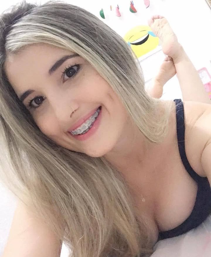 loirinha muito gostosa e linda #BuuPlHQe