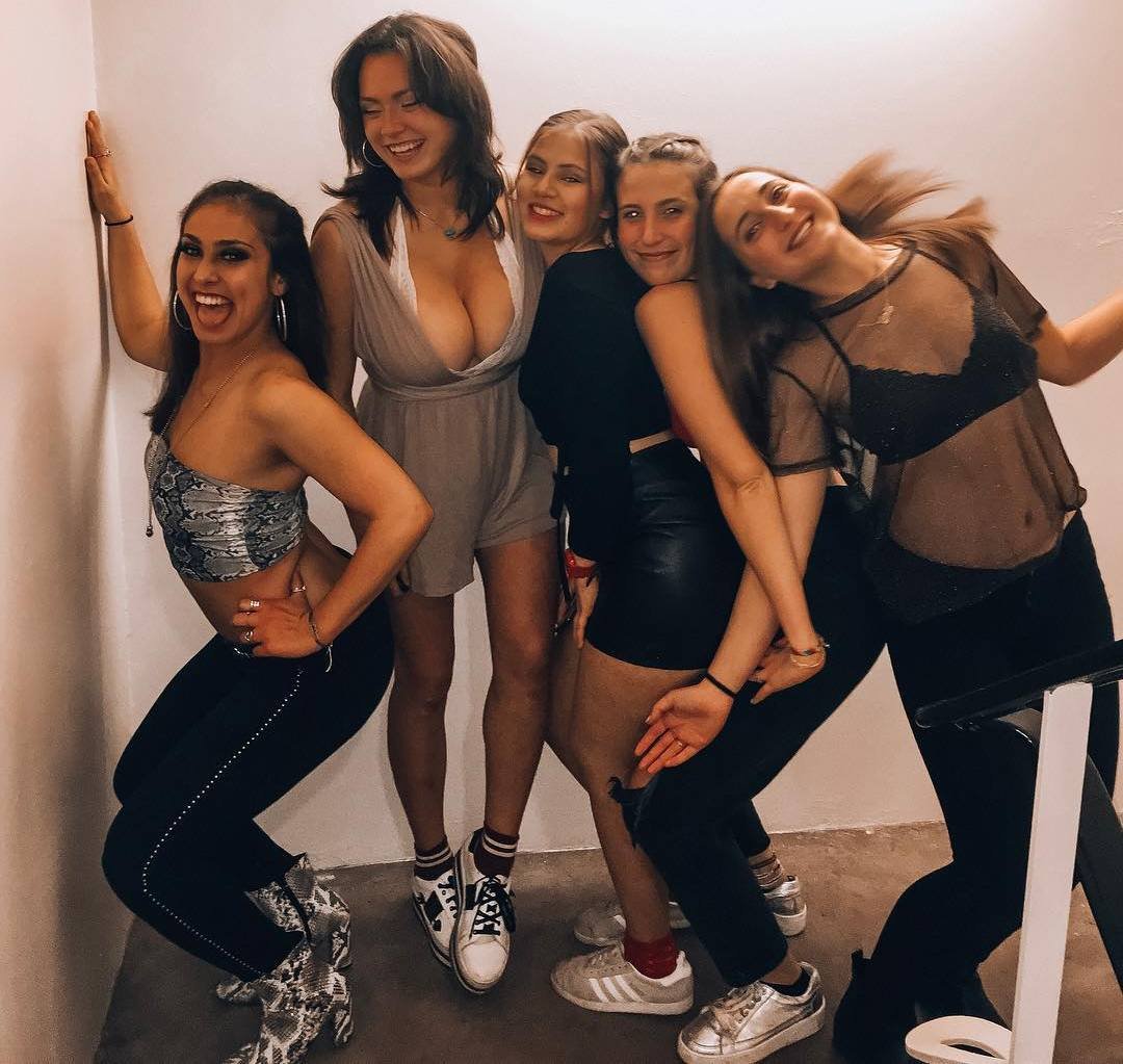 Zeldaadams - Slutty Busty Teen  #SR03aEln