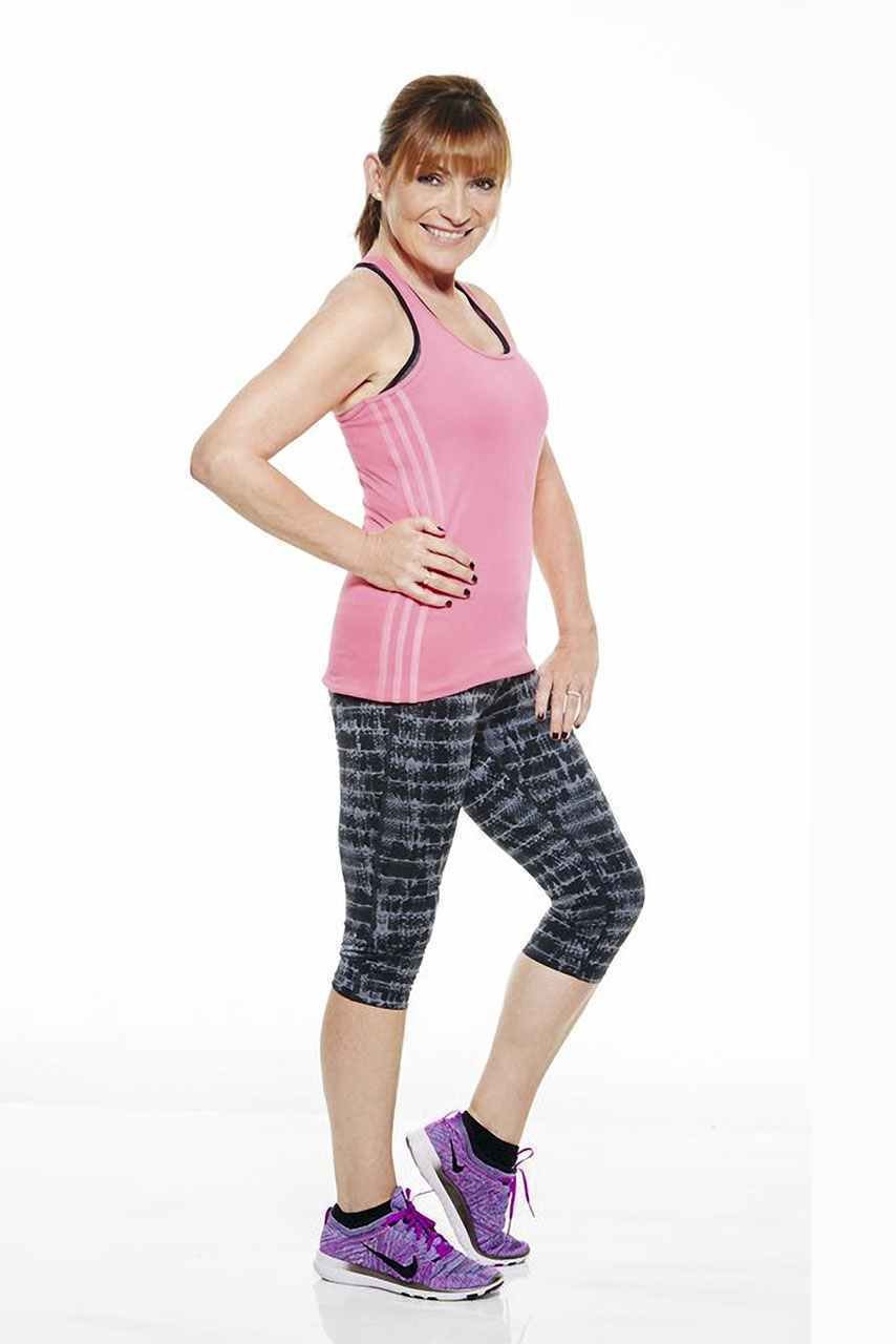 Lorraine Kelly #F9zFgE65