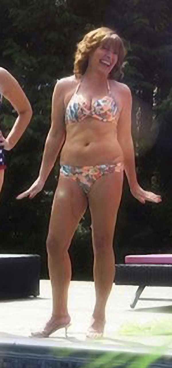 Lorraine Kelly #RVvnAA1X